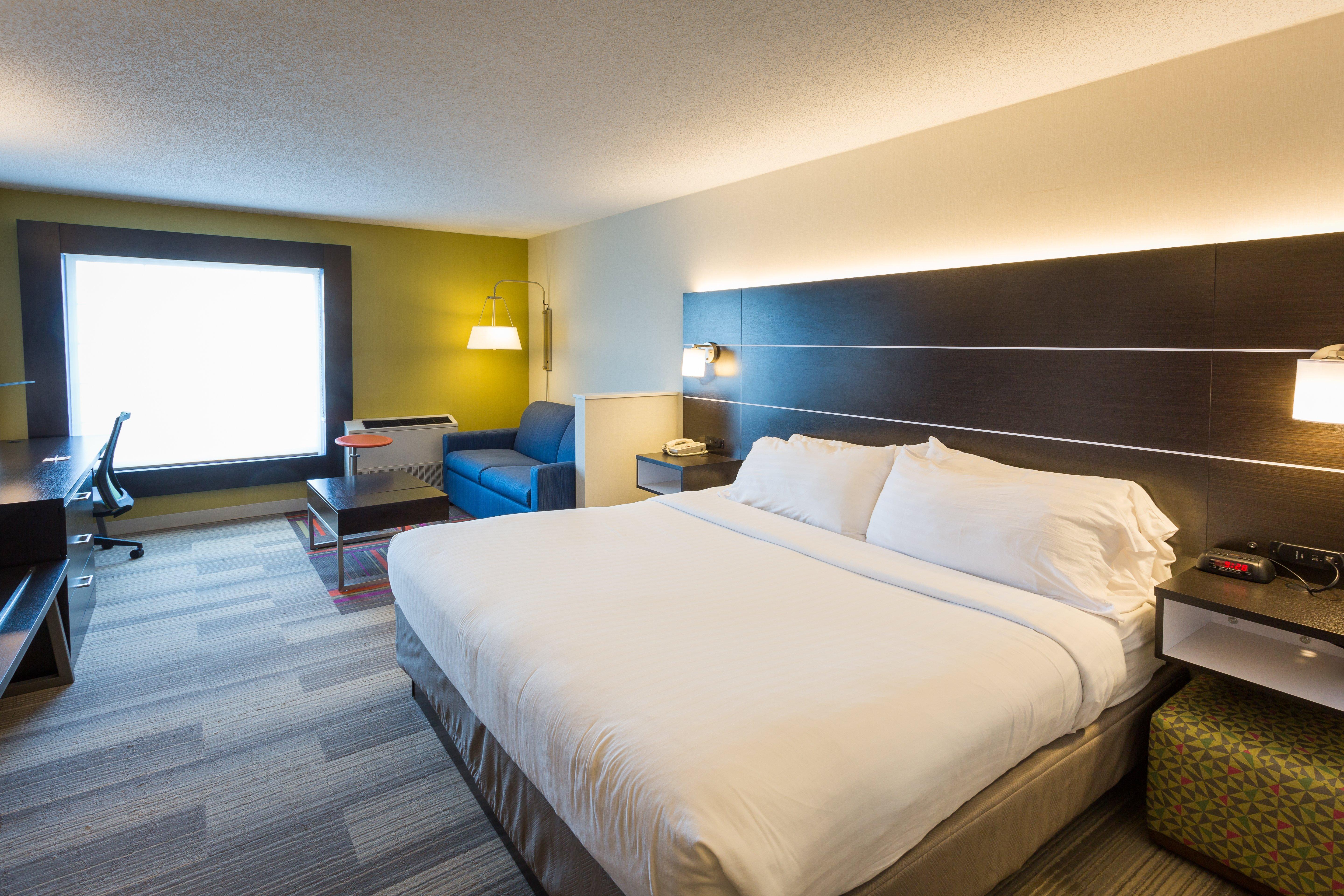 Holiday Inn Express Hotel & Suites Reading By Ihg Exterior photo