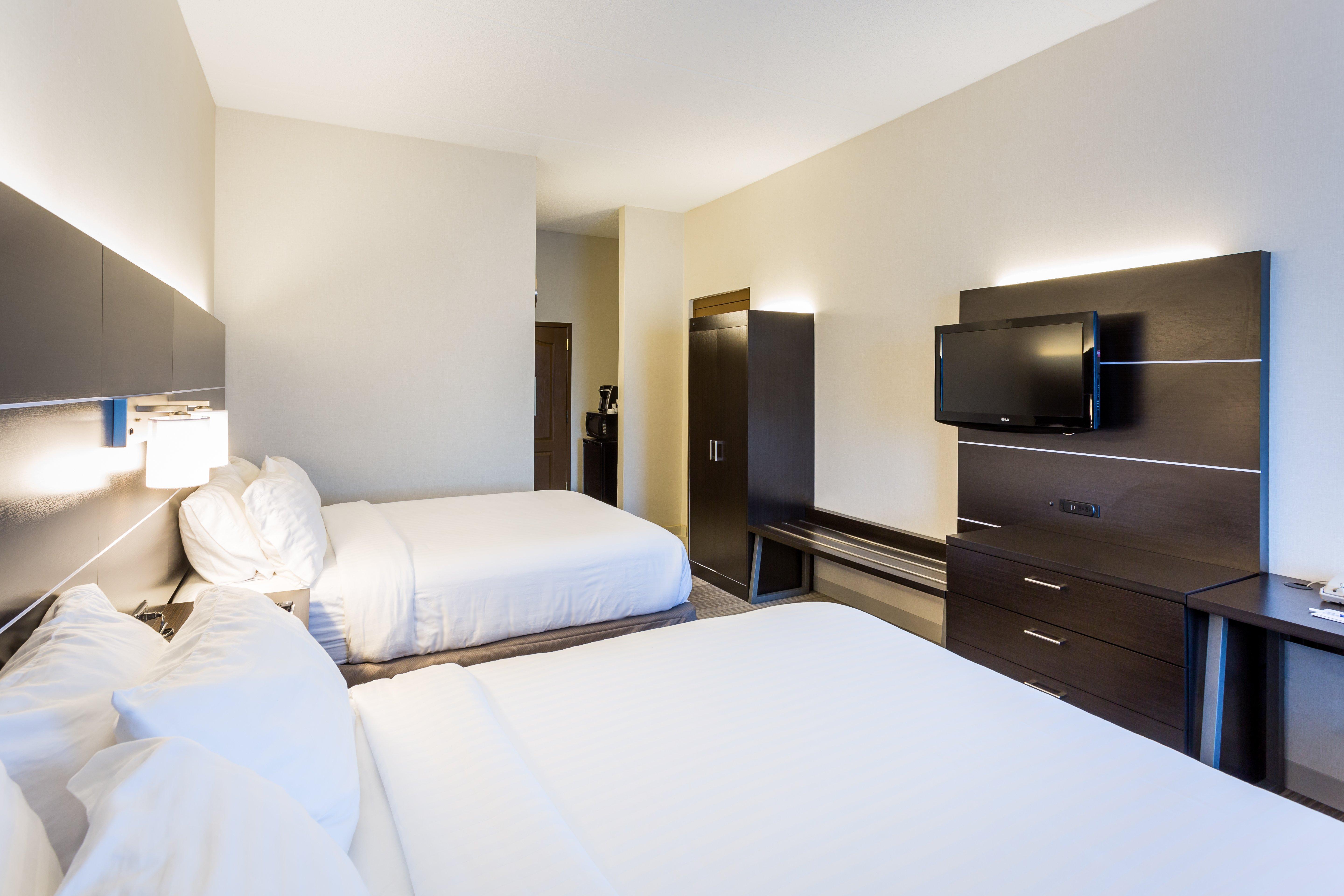 Holiday Inn Express Hotel & Suites Reading By Ihg Exterior photo