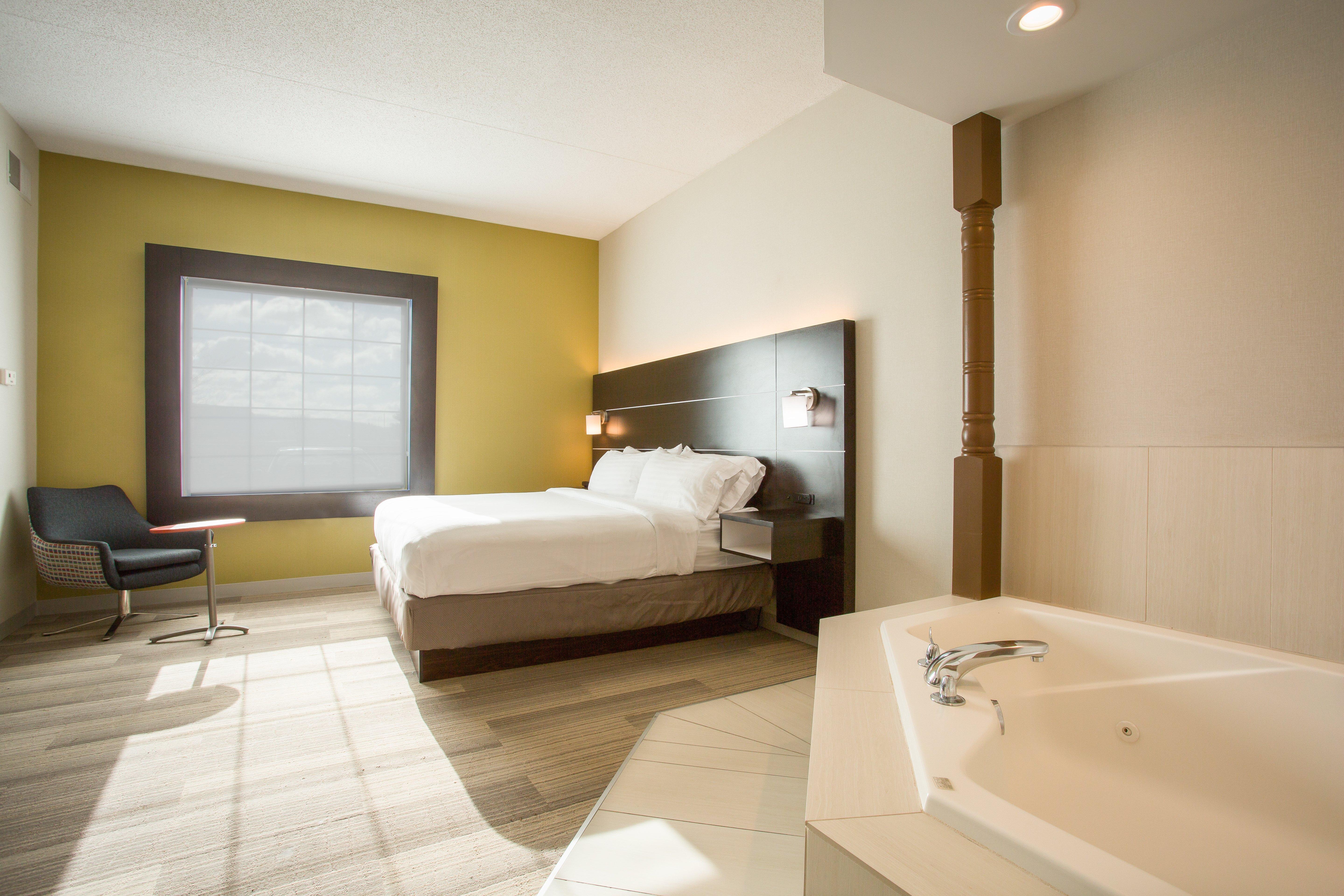 Holiday Inn Express Hotel & Suites Reading By Ihg Exterior photo